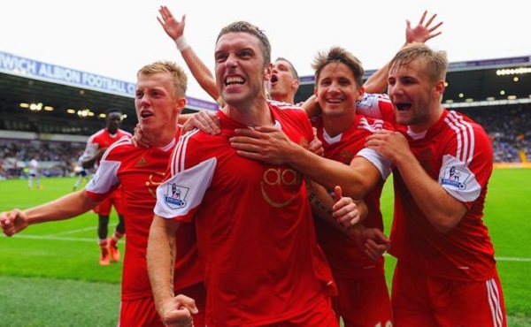 斯基拉：米兰派球探考察萨索洛中卫穆哈雷莫维奇和伊泽斯