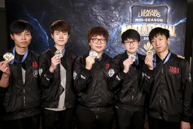 中国队第18金！高亭宇以0.02秒力压日本选手夺冠，斩获个人第二金.